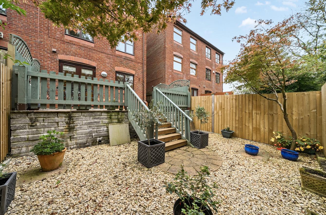 Parc Y Felin, Sketty, Swansea, SA2 8BN